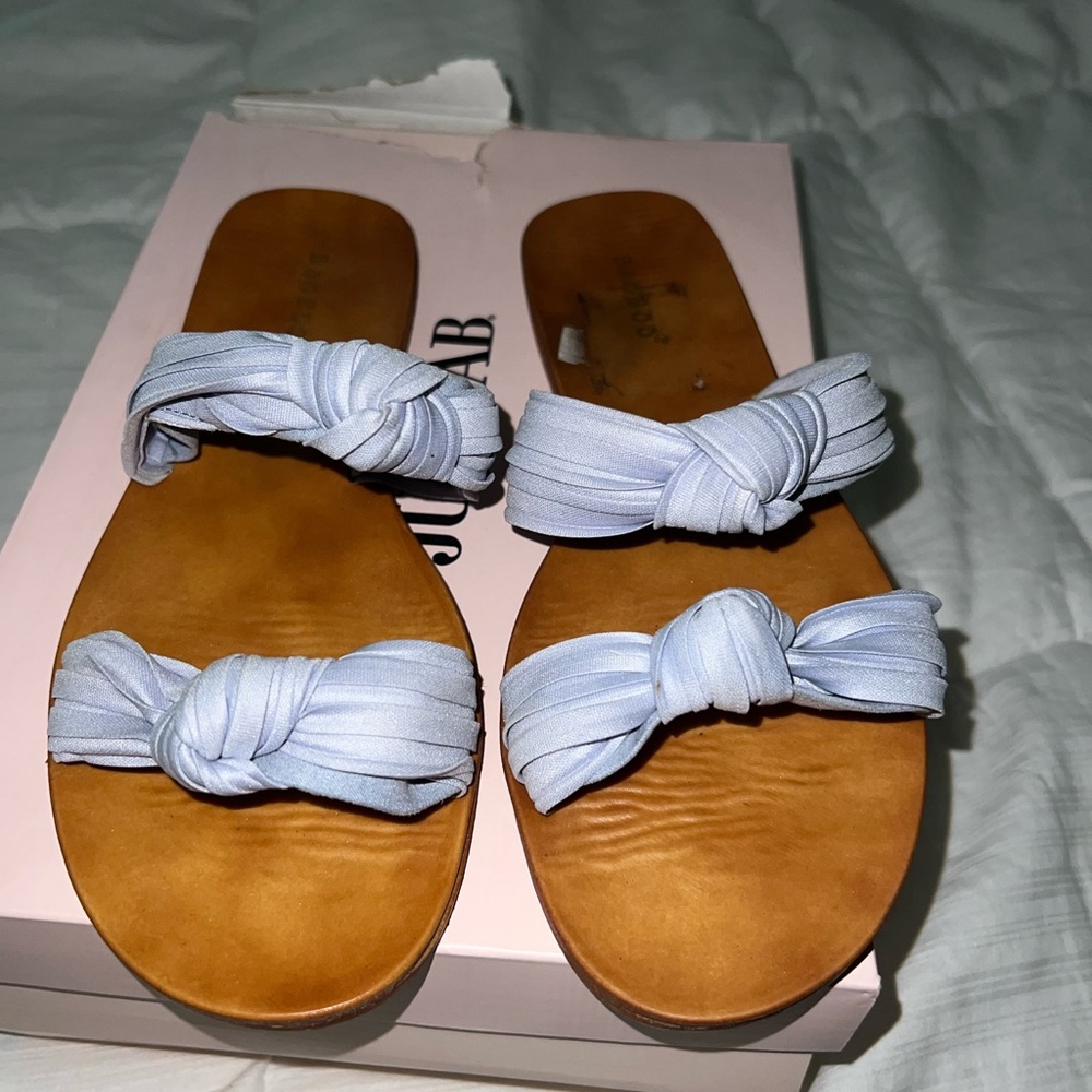 Lavender colored knot sandals